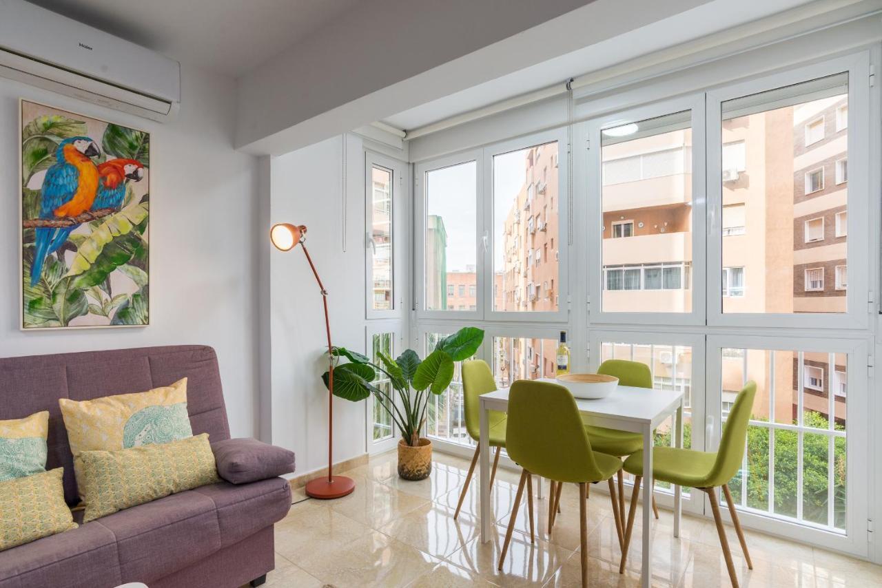 Mp5-Just Renovated Apartment Right On The Beach 马拉加 外观 照片